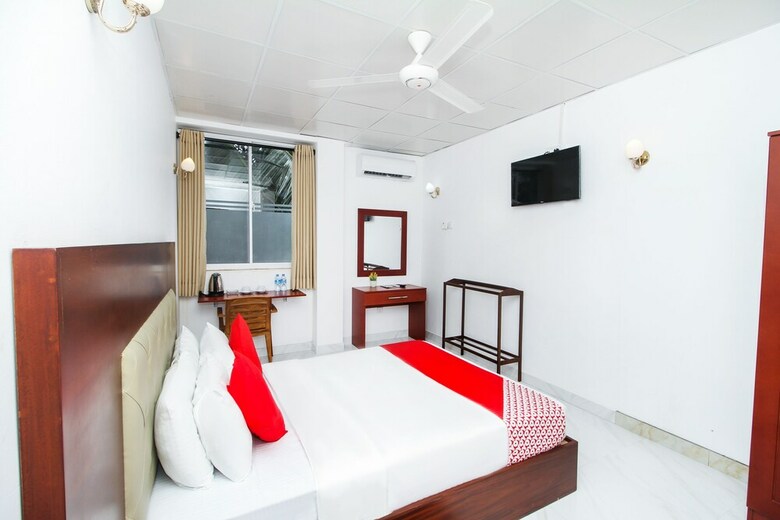 Oyo 289 Grand Ray Hotel