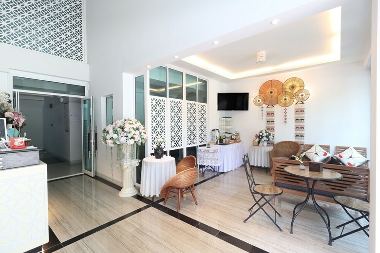 Oyo 374 Room Lanna Hotel