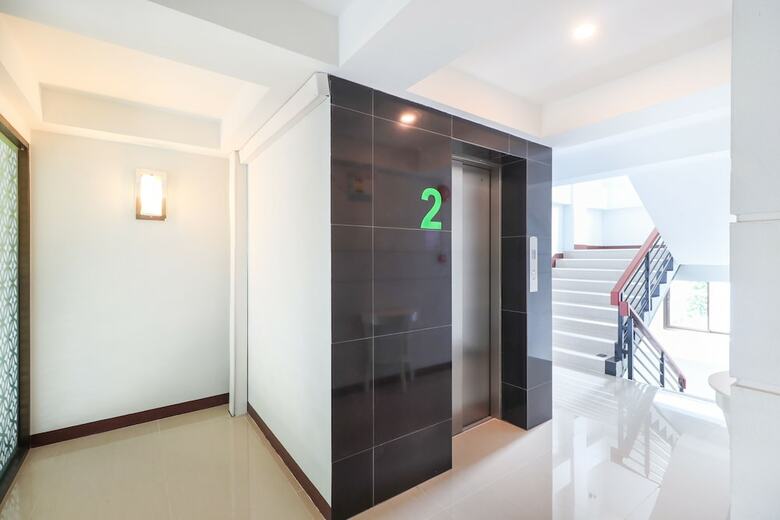 Oyo 374 Room Lanna Hotel