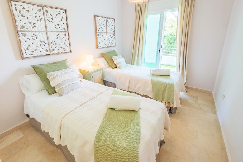 Apartamento Terrazas de Ban�s Sunlit Retreat