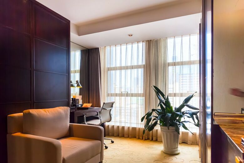 Chongqing Yimei Hotel