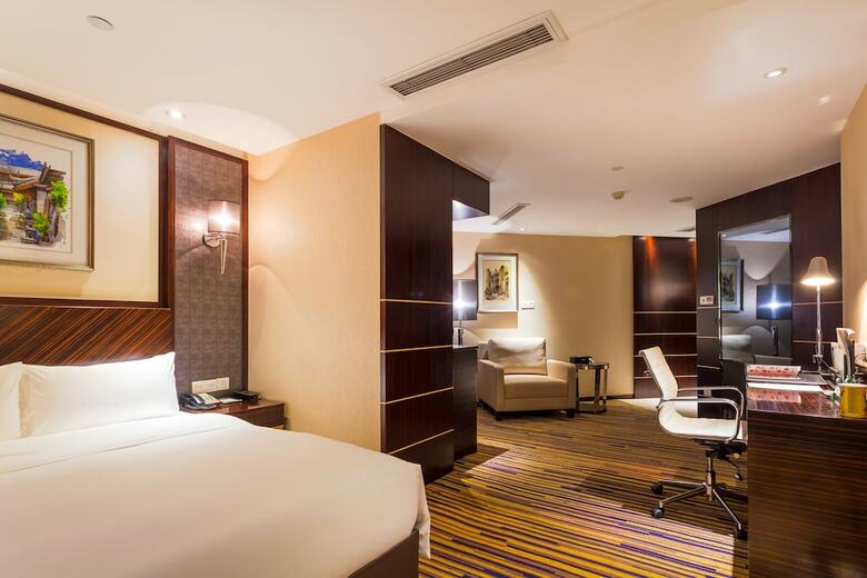 Chongqing Yimei Hotel