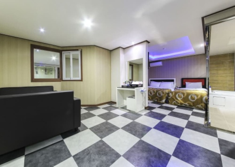 M Hotel