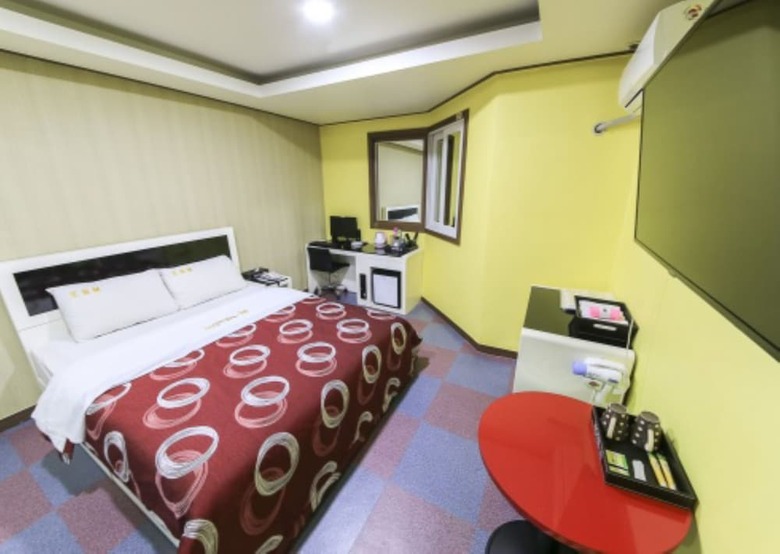 M Hotel
