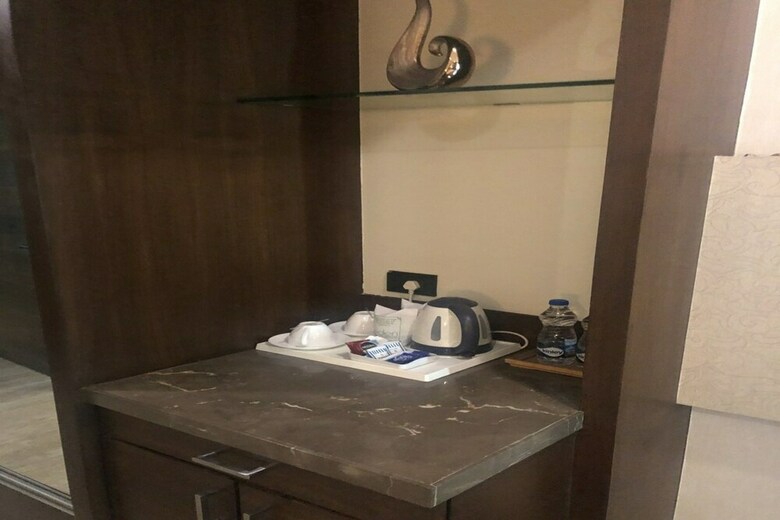 Hotel Taksh Residency
