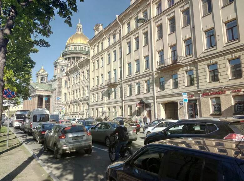 Apartment Near St. Isaac's Cathedral