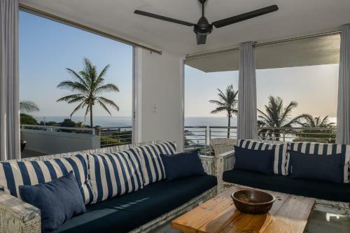 Apartamentos Chakas Cove