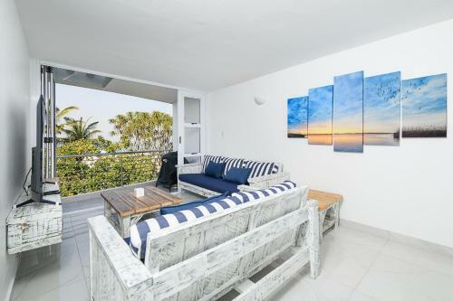 Apartamentos Chakas Cove