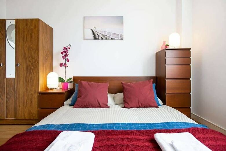 Central Belfast Apartments: Victoria