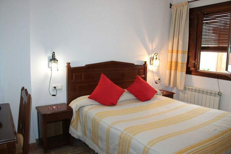 Apartamentos Rurales Rosendo La Zajare�a
