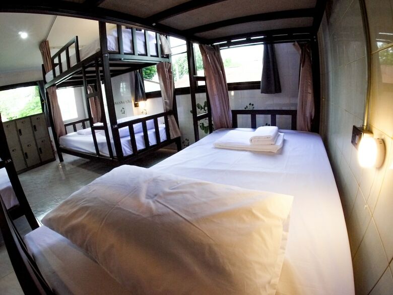 Hostal Bed De Bell Hostel