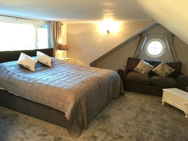 Hotel Laburnum Cottage Guest House