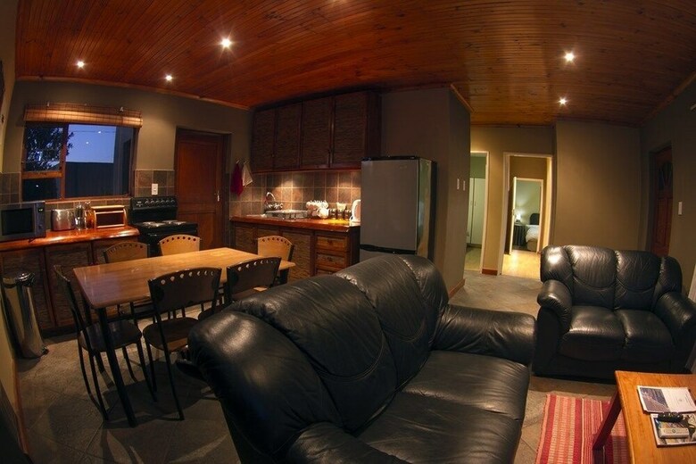 The Roundhouse - Self Catering