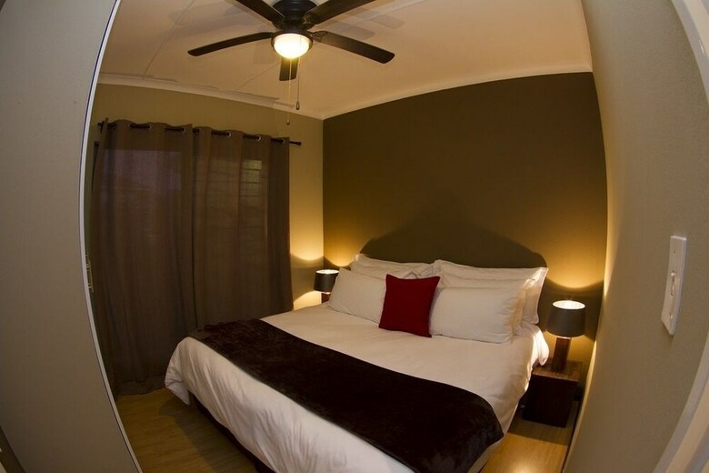 The Roundhouse - Self Catering