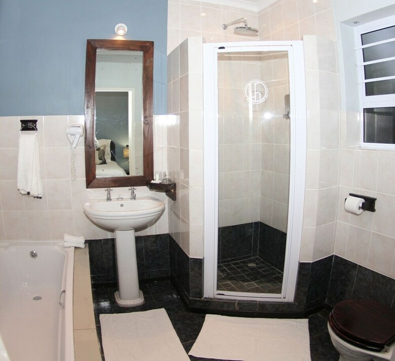 The Roundhouse - Self Catering