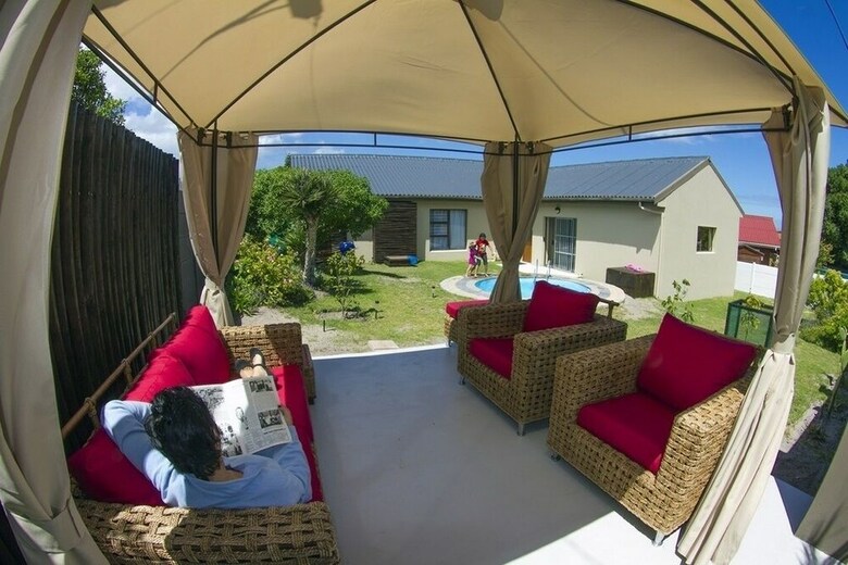 The Roundhouse - Self Catering