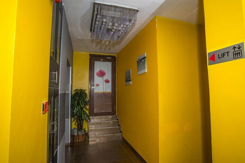 Oyo 44037 King Park Hotel