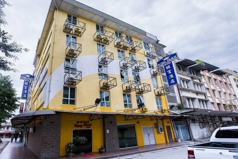 Oyo 44037 King Park Hotel