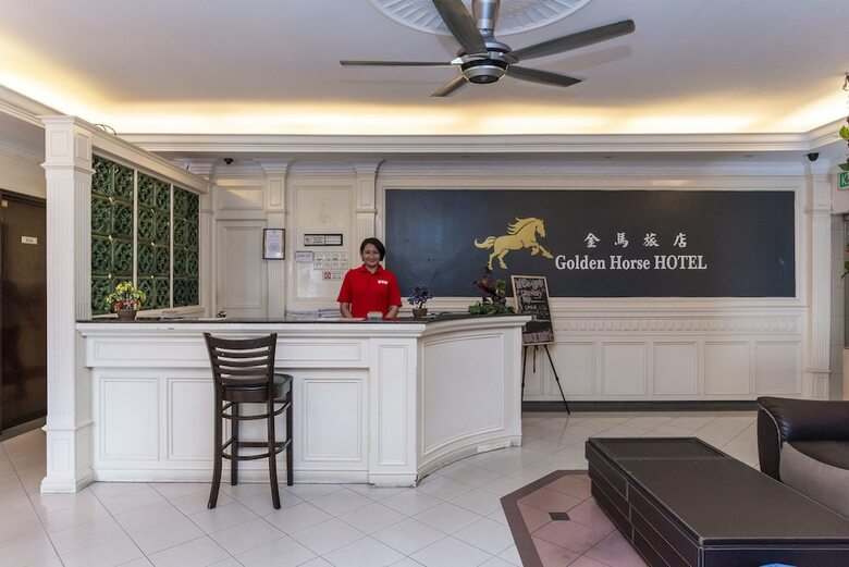 Oyo 44027 Golden Horse Hotel