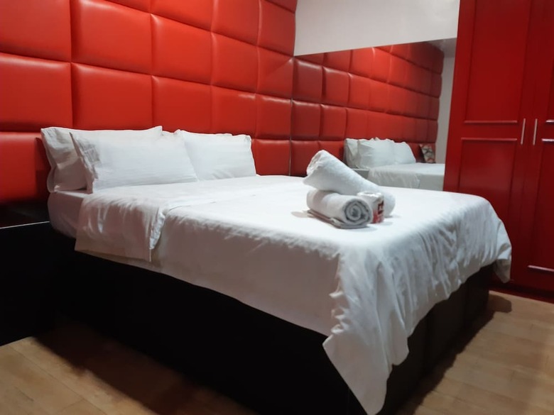 Luxury Suites A