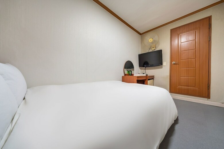 Hotel Dragon Stay