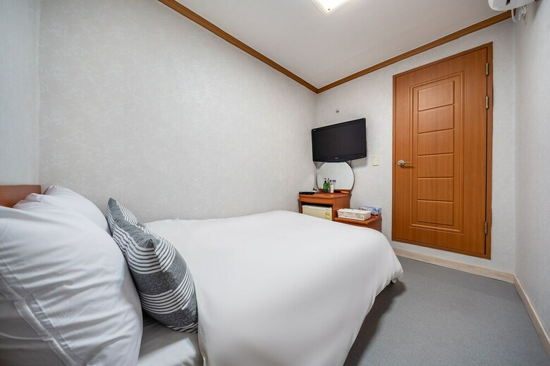 Hotel Dragon Stay