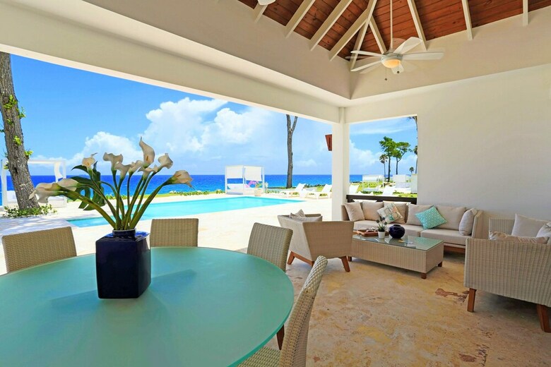 Ocean Front Villa Deluxe 3 Bedroom