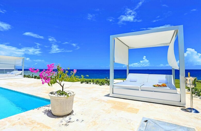 Ocean Front Villa Deluxe 3 Bedroom