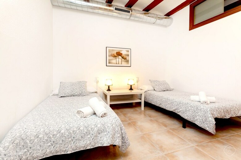 Rentbcn Gaudi Apartments