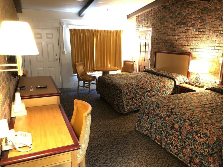 Hotel Dunes Inn