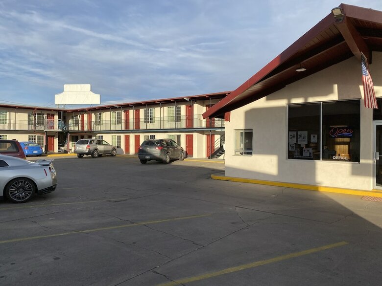 Hotel Dunes Inn