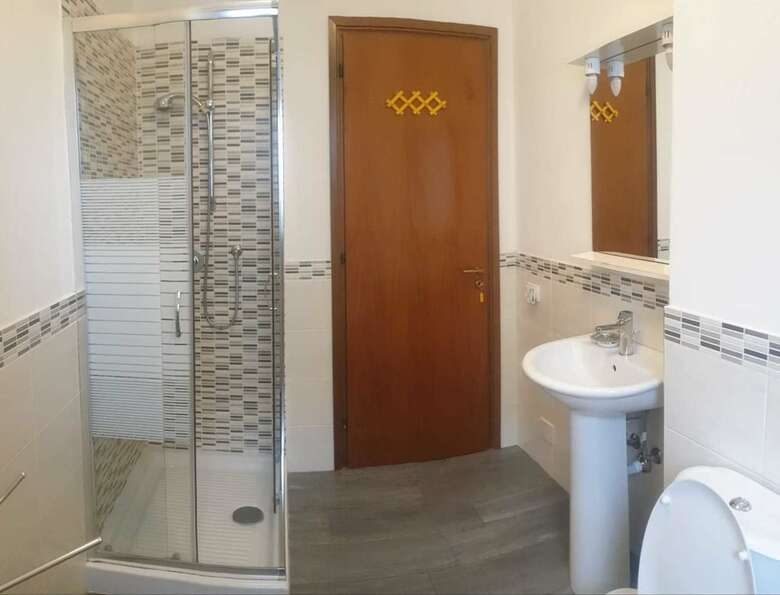 Hotel Etruria Airport Apartment