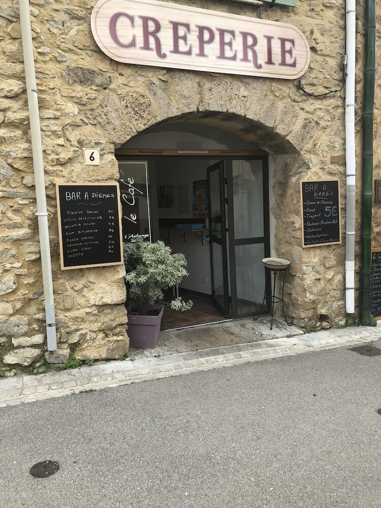Hostal Auberge De Cucugnan