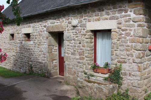 Hotel Domaine De Lesvaniel