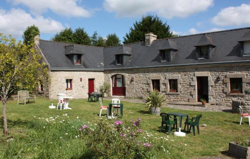 Hotel Domaine De Lesvaniel