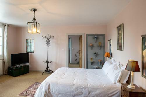 Hostal Maison De M�zos
