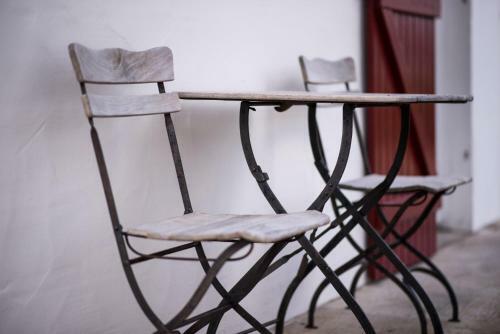 Hostal Maison De M�zos