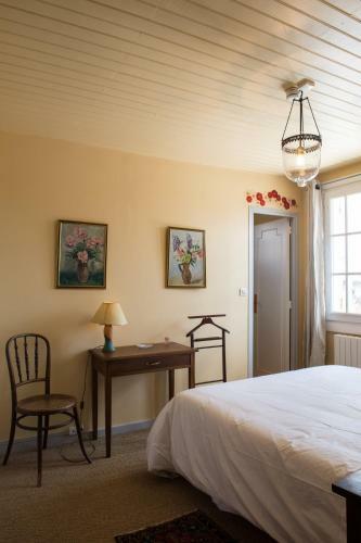 Hostal Maison De M�zos