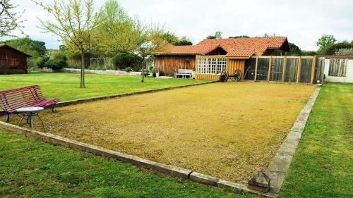Hostal Maison De M�zos