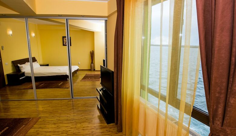 Apart Holiday Tania Mamaia