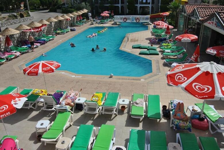 Hotel Club Ekinci Palace