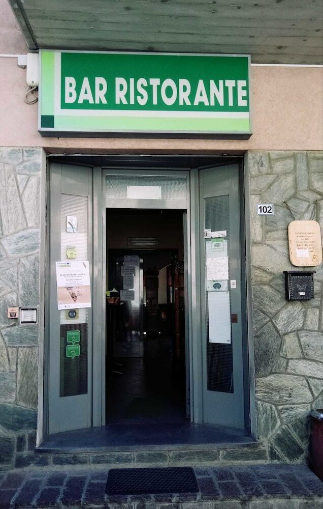 Posada Locanda Valvarrone Di Oceano Snc