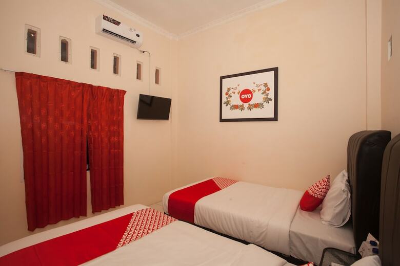 Hostal Oyo 1031 Zk Home Stay