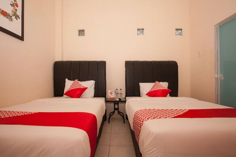 Hostal Oyo 1031 Zk Home Stay