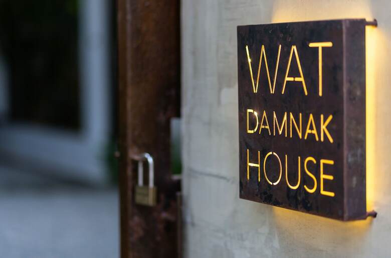 Hotel Watdamnak House