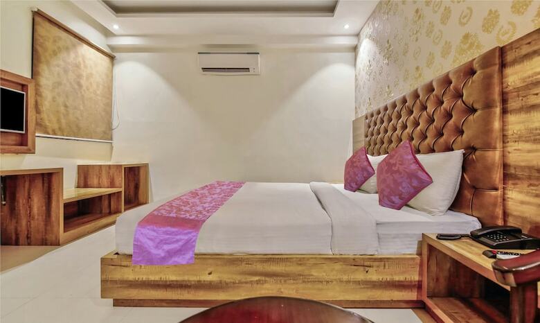 Treebo Trend Hotel Swiss