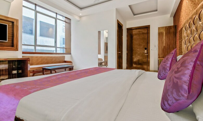 Treebo Trend Hotel Swiss