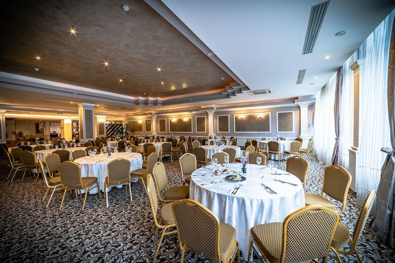 New Montana Hotel