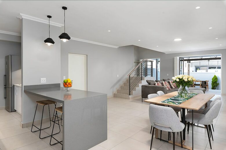 Le Petit - Townhouse Franschhoek