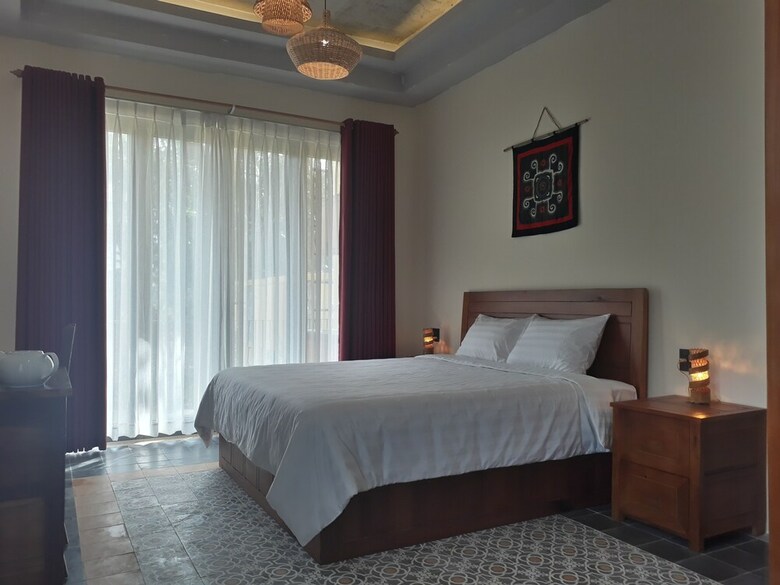 Hotel Pink Tulip Hoi An